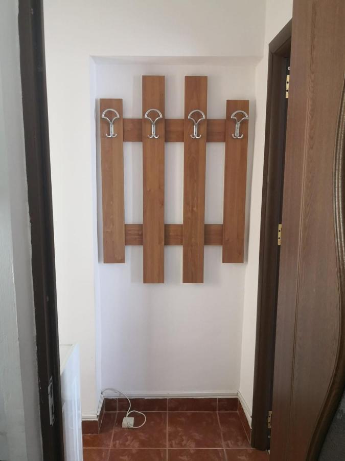 Apartament Cu Doua Camere Târgu Jiu Εξωτερικό φωτογραφία